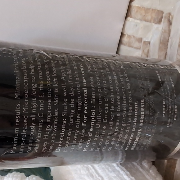 Peter Thomas Roth Retinol Fusion Pm Night Serum 6.7oz with Free Cleanser - Picture 4 of 10